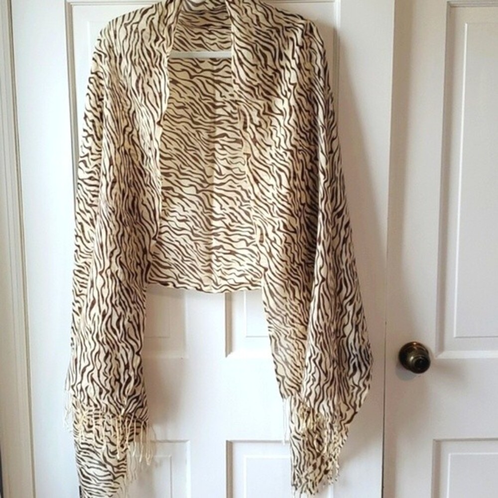 LOOK BY M SILK COTTON ANIMAL PRINT ZEBRA SCARF WRAP FRINGE BROWN CREAM
